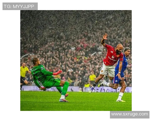 巴萨与曼联巅峰对决詹俊解读比赛精彩瞬间与战术分析